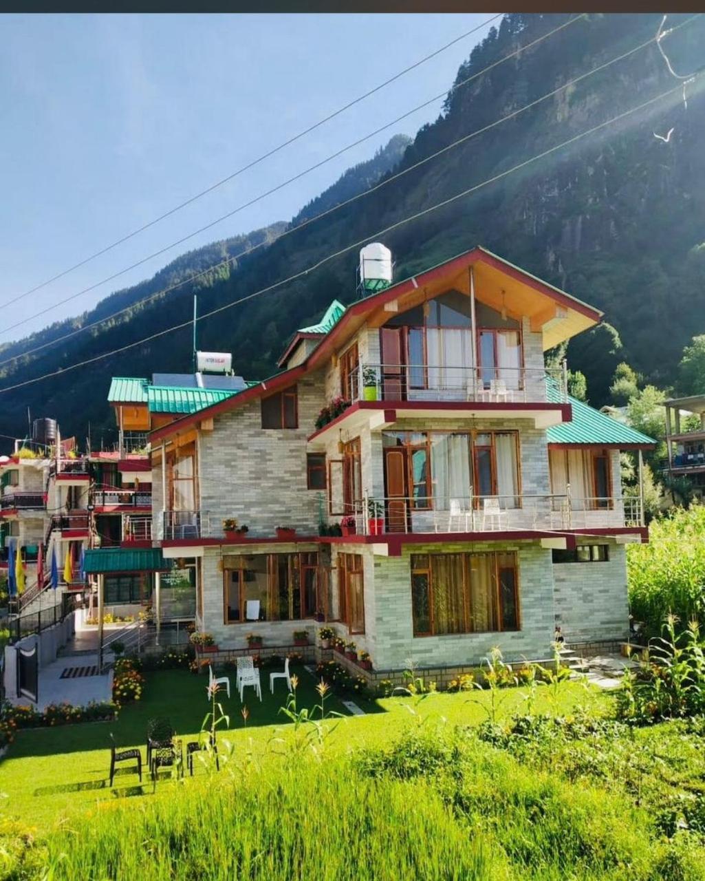 Hotel Himachal Heights Manāli Extérieur photo